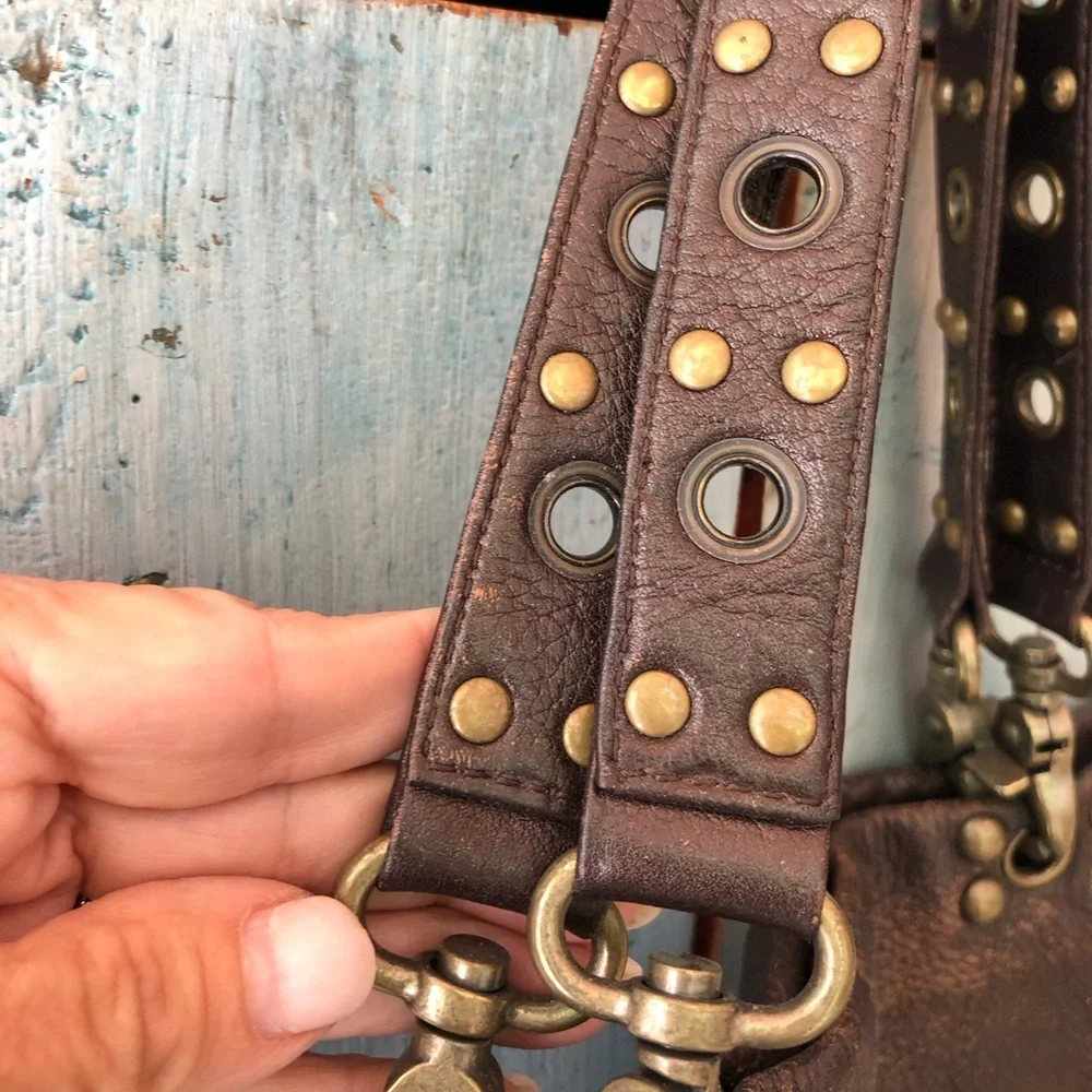 Leather HOBO bag with metal hardware & trim and peach fabric lining - EUC - Picture 6 of 16